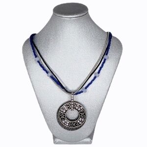 LAURA ASHLEY Necklace Three strands Pendant Contemporary Turquoise Silver Black